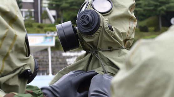 김정남 암살한 '치명적 화학무기'…北 몰래 써도 파리는 안다