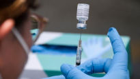 미 FDA, 50세 이상에 화이자·모더나 백신 4차 접종 승인