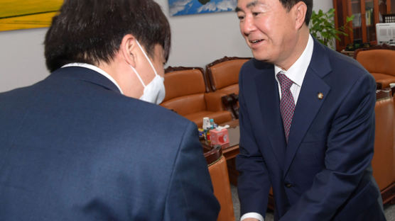 “이겨야할 선거” 이준석·김기현, 김태흠 의원 찾아가 충남지사 출마 읍소