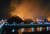 10일 오후 강원 양구군 양구읍 송청리에서 발생한 산불이 밤까지 이어져 불길이 송우리 민가 인근까지 번지고 있다. 연합뉴스