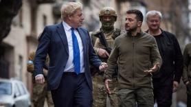 영국 총리, 키이우 전격방문…전세계 "우크라 돕자" 13조 모금