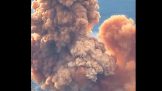 우크라 하늘에 치솟은 주황색 독구름…"러軍, 질산탱크 또 폭파"[영상]