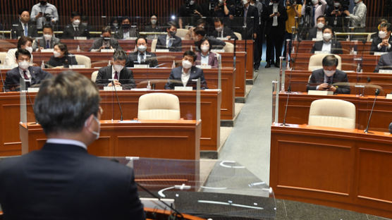 정의 “민주 ‘검수완박’ 당론 채택 유감…국회 극한대결 우려”