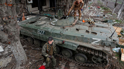 러시아 국방부 "마리우폴 우크라 해병 1026명 항복" 주장