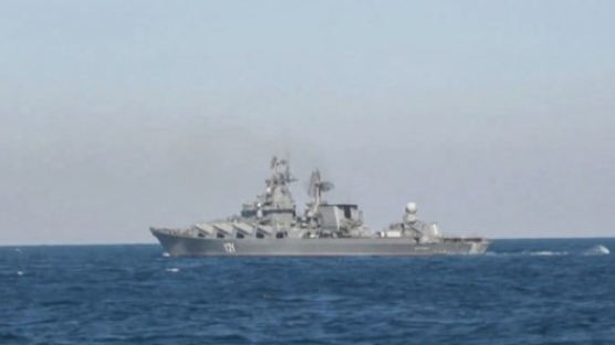 13명 우크라군 "꺼져라" 저항했던 러 군함, 폭발로 침몰 위기
