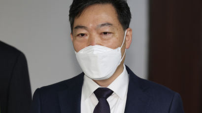 국회 방문한 김오수 “검수완박은 범죄자 행복하게 하는 것”