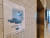 7일 호주 멜버른의 한 호텔 로비에 엘레베이터 탑승 인원을 4명으로 제한하는 안내문이 붙어 있다.