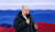 푸틴 대통령은 지난달 18일 크림반도 병합 기념식에서 1600만원 상당의 명품 패딩을 입고 등장해 비판받았다. EPA=연합뉴스 