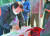 윤석열 대통령 당선인이 지난 9일 모교인 대광초등학교를 깜짝 방문해 실내화 가방에 메시지를 적고 있다. [뉴스1]