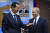 2020년 1월 시리아를 방문해 바샤르 알 아사드 시리아 대통령(왼쪽)을 만난 블라디미르 푸틴 러시아 대통령. 러시아는 시리아 내전에 개입해 알 아사드 정권을 지원했다. [AP=연합뉴스]