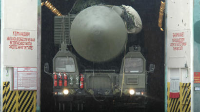 푸틴 "적들 다시 생각하라"...'히로시마 원폭 2000배' ICBM 쐈다