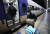 25일 서울역 부산행 KTX에서 직원이 특실 승객들에게 제공할 간식을 옮기고 있다. 뉴스1