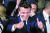 에마뉘엘 마크롱 프랑스 대통령이 지난 24일 대선 결선투표에서 재선이 확정되자 지지자들 앞에서 양쪽 엄지를 치켜세워 자축하고 있다. [AP=연합뉴스]
