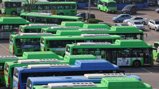 전북 버스 노사 협상 11시간 만에 부분 타결…26일 정상운행