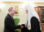 2020년 2월 1일 블라디미르 푸틴 러시아 대통령(왼쪽)과 만난 키릴 러시아정교회 총대주교. 로이터=연합뉴스