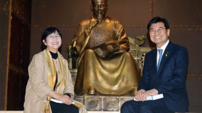 [월간중앙] 구루와 목민관 대화 | 박소현 교수와 이춘희 세종시장이 말하는 ‘행정수도의 비상(飛上)’