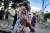 아프가니스탄 카불 서부의 한 모스크에서 29일(현지시간) 자살폭탄 테러로 보이는 강력한 폭발이 발생했다. AP=연합뉴스