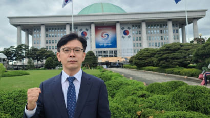 현근택 “이재명 지키겠다” 제주시을 보궐 출마 선언