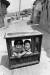 서울 중구 중림동 골목에서 아이들이 고장난 TV에 얼굴을 내밀고 웃고 있다. ‘고장 난 TV 속에서 웃고 있는 아이들’, 김기찬(1982), 대한민국역사박물관