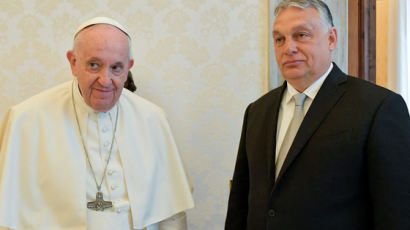 교황 "러 5월 9일 모든 것 끝내다 하더라…헝가리 총리에 들어"