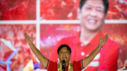 젊은 유권자 잡았다…독재자 아들∙딸 필리핀 지지율 1위 이유 