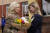 질 바이든 미국 영부인과 올레나 젤렌스카 우크라이나 영부인이 8일 만났다. AFP=연합뉴스 