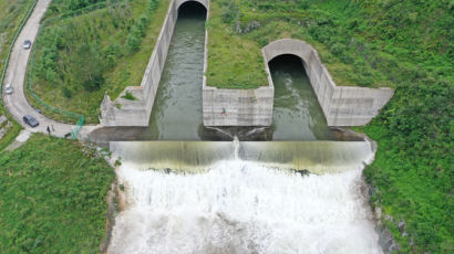 올 여름 홍수 가능성 높다…댐 수위 내리고, 맞춤형 경보