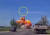 우크라이나군의 공격을 받은 러시아 주력전차 T-72의 포탑이 하늘 높이 치솟는 모습이 포착되기도 했다. ['우크라이나 무기추적' 트위터 캡처]