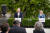 보리스 존슨 영국 총리(왼쪽)가 11일 스웨덴 하르프순드에서 마그달레나 안데르손 스웨덴 총리와 공동 기자회견을 하고 있다. [로이터=뉴스1]
