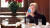 힐러리 클린턴 전 미국 민주당 대선 후보가 2016년 12월 뉴욕 주 북부 모홍크 리조트에서 혼자 식사하는 모습. 2016년 미국 대선에 패한 직후였다. [사진 뉴욕타임스 소속 캐롤린 리언 트위터 사진 캡처]