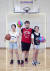 왼쪽부터 김채원·김시현·유은서 학생기자가 스타피쉬 실내체육관 유고걸(서울 강남구)에서 농구 기초 스킬을 배웠다. 