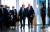 지난 3월 24일 벨기에 브뤼셀에서 열린 G7 정상회의에서 기시다 후미오 일본 총리와 조 바이든 미국 대통령이 이야기를 나누며 걸어가고 있다. [AFP=연합뉴스]