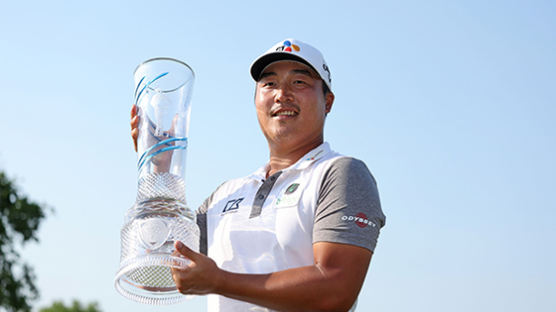 이경훈, 가족 빼고 다 바꿨다…한국인 첫 PGA 타이틀 방어