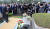 윤석열 대통령이 지난해 8월 세종시 장군면 공원묘원에 있는 선영을 찾아 참배하고 있다. 뉴스1
