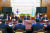 2019년 9월, 당시 문재인 대통령(가운데)이 청와대에서 한일 군사정보보호협정(GSOMIA·지소미아) 관련 국가안전보장회의(NSC) 상임위 회의 내용을 보고받고 있는 모습. 청와대사진기자단