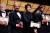 '브로커'로 칸영화제 한국 최초 남우주연상을 받은 송강호(오른쪽 두번째)가 황금종려상 수상작 '트라이앵글 오브 새드니스'의 루벤 오스틀룬드 감독(오른쪽) 등 올해 수상자들과 포즈를 취했다. [로이터=연합]