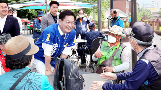 매일 20㎞ 보병전…송영길 "난 文정부 부동산 책임자 아니다" [밀착마크]