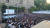 24일 오후 서울 성북구 고려대학교에서 대동제에 참여한 학생들의 모습. 축하 공연을 기다리고 있다. 공연을 보기 위해 입장 전 긴 줄이 늘어선 모습이 눈에 띄었다. 함민정 기자