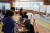 제8회 지방선거일인 1일 광주 남구 한 태권도장에 마련된 진월5투표소에서 투표가 진행되고 있다. 연합뉴스