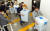 제8회 전국동시지방선거가 끝난 1일 오후 대전시 동구 대전대학교 맥센터 체육관에 마련된 개표소로 투표함이 속속 도착하고 있다. 김성태