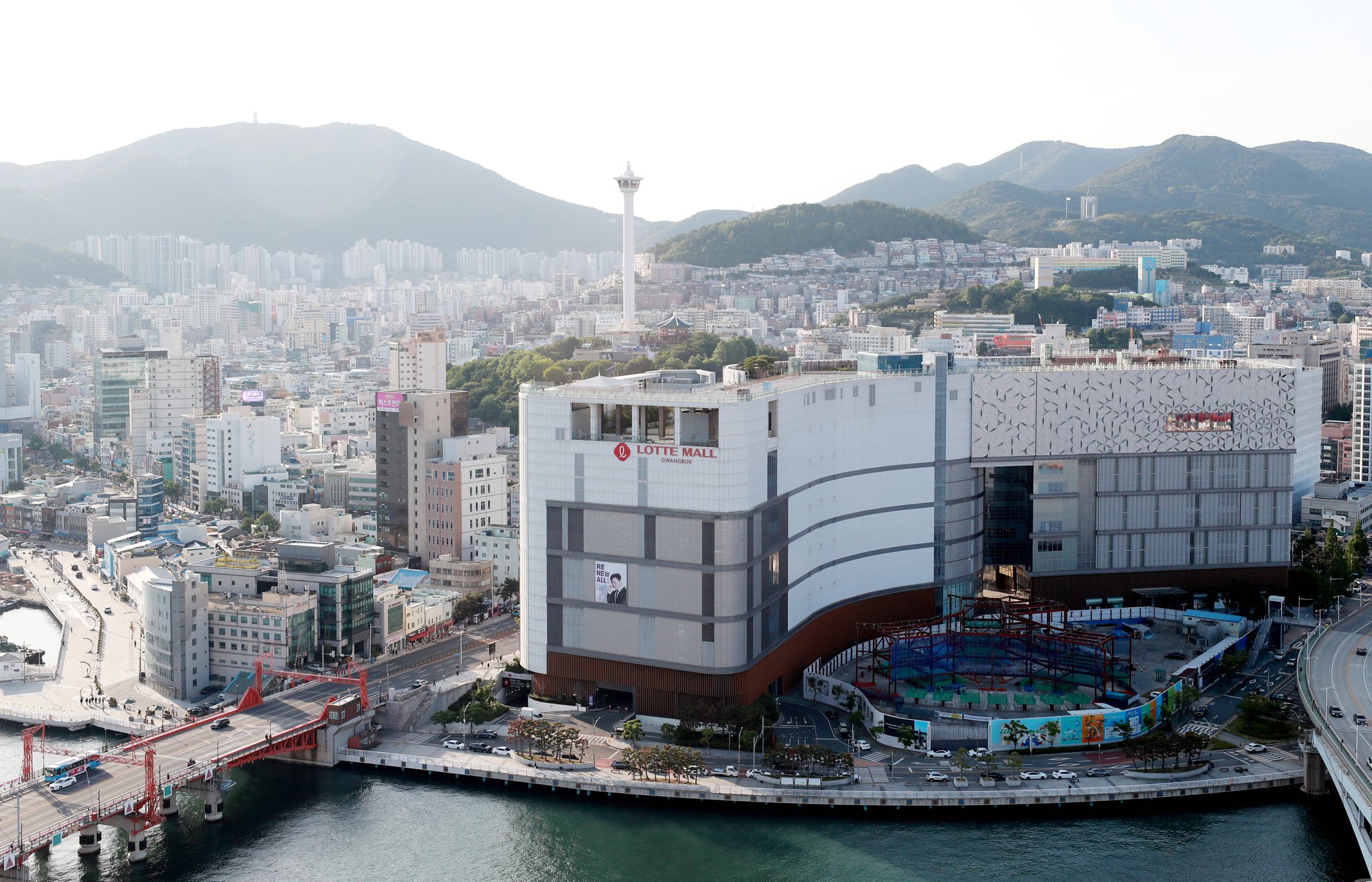 실직 위기 3000명 한숨 돌렸다…롯데百 부산 광복점 정상영업 | 중앙일보