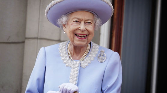 [포토버스] 말만 240마리 동원…英여왕 즉위 70주년 행사에 런던 들썩