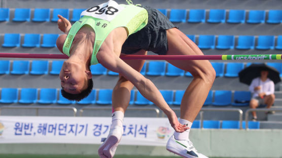 ‘높이뛰기 1인자’ 우상혁, 악조건 딛고 2m30 넘어 우승