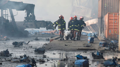 방글라데시 컨테이너 보관소 대형 화재 발생…사망자 34명