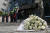 10일 오전 대구 수성구 범어동 변호사 사무실 건물 앞에 희생자를 추모하는 조화(弔花)가 놓여 있다. 뉴스1