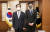 김명수 대법원장(왼쪽)과 한동훈 법무부 장관 [사진공동취재단]