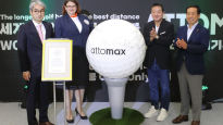 코오롱 “세계 최고 비거리 골프공 출시”…이웅열 ‘깜짝 등장’