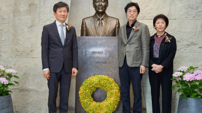 '오징어게임' 황동혁 감독, 제16회 포니정 혁신상 수상