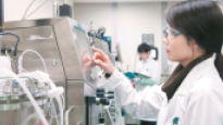[제약&바이오] 바이오신약 연구 역량 강화, 글로벌 100년 기업 향해 뛴다