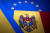 유럽연합(EU) 후보국 지위를 부여받은 우크라이나와 몰도바 국기. 로이터=연합뉴스